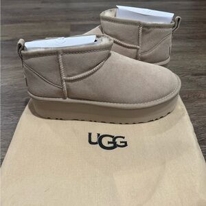 BRAND NEW UGG mini Platform boots sand color